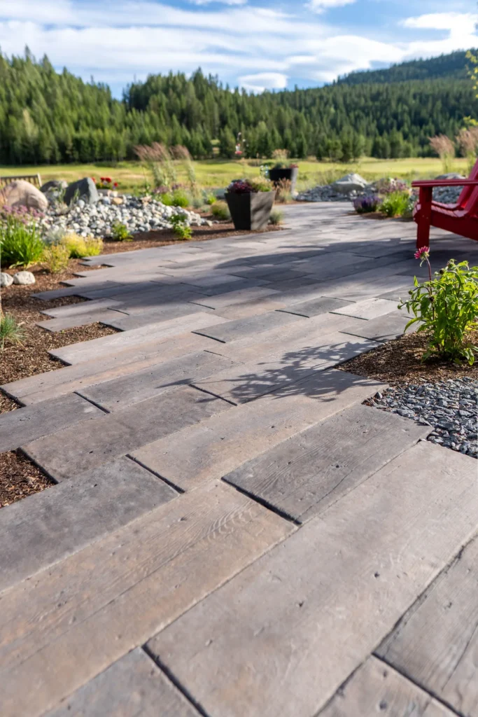 Bridgewood paver path with natural joints and garden planting